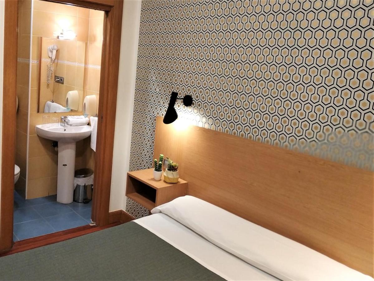 Roquefer Bilbao Central Rooms Екстер'єр фото