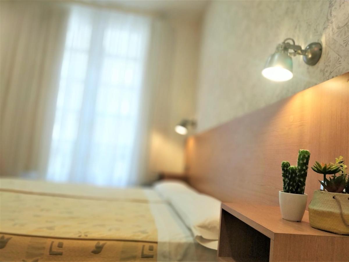 Roquefer Bilbao Central Rooms Екстер'єр фото